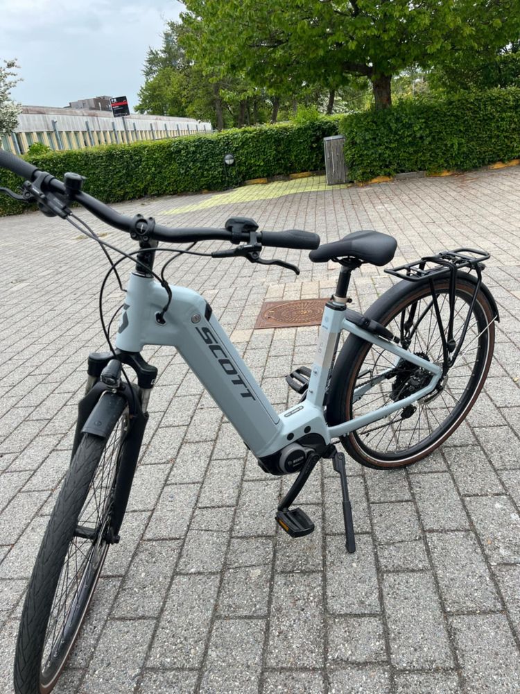 Rower elektryczny trekkingowy SCOTT Sub Sport eRIDE 20