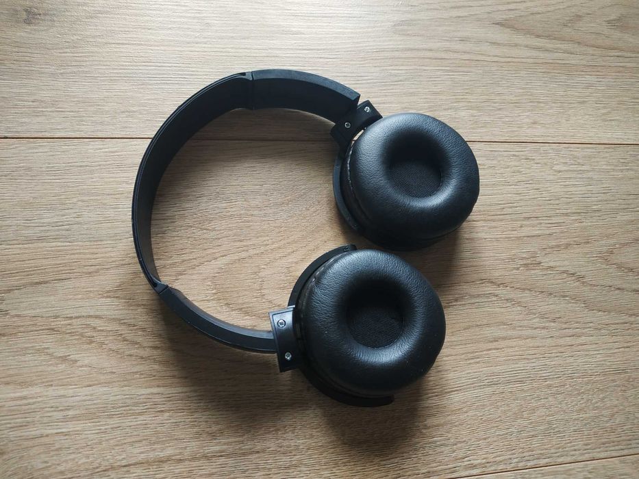 Бездротові навушники Bluetooth Wireless XB450BT робочий один