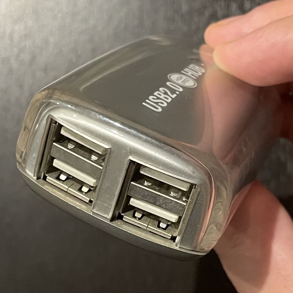 Hub USB 2.0 portátil com cabo A/B incluído