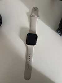 Apple smartwatch SE 2022 40mm