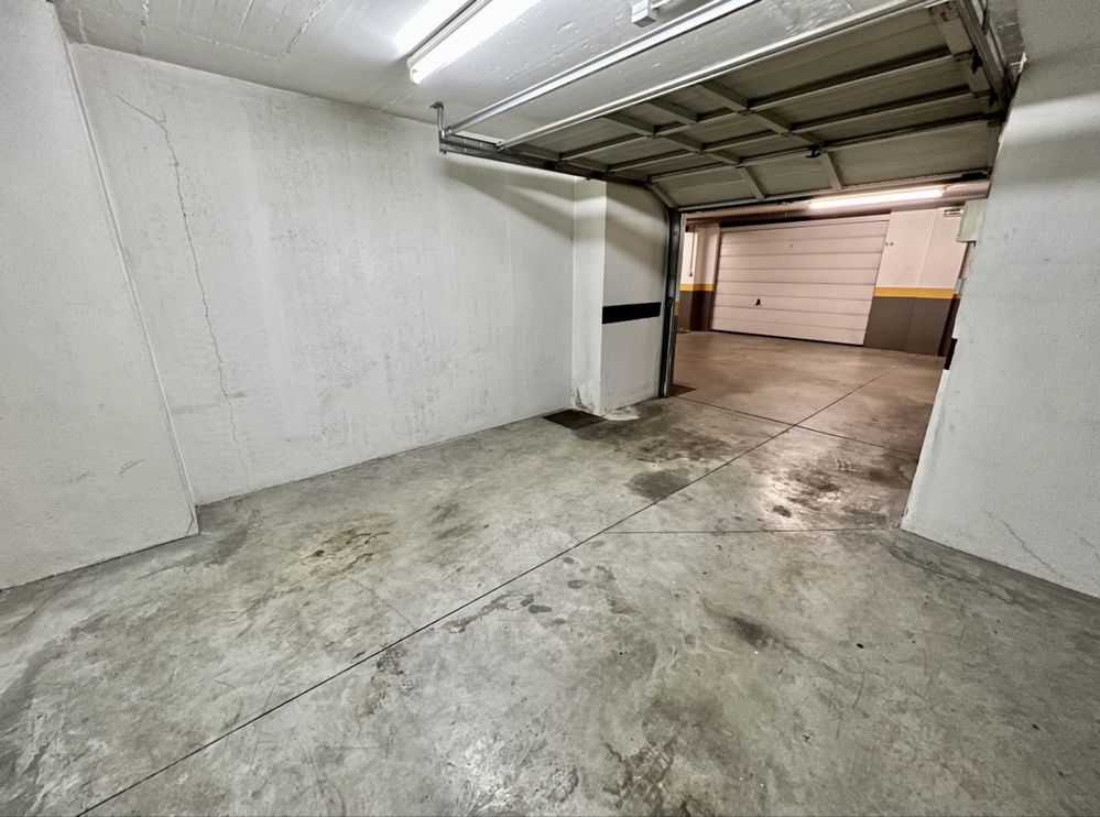 Garagem Box Barcarena Carro + Motas