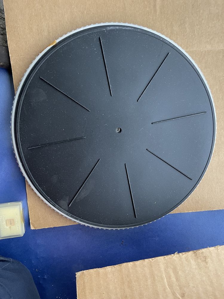 Gramofon z czasów PRL UNITRA
