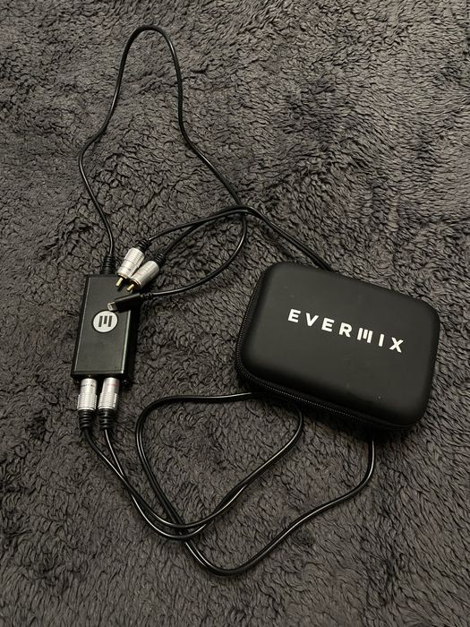 Аудіоінтерфейс Evermix Box 5 для iPhone — запис, стрімінг, DJ, подкаст