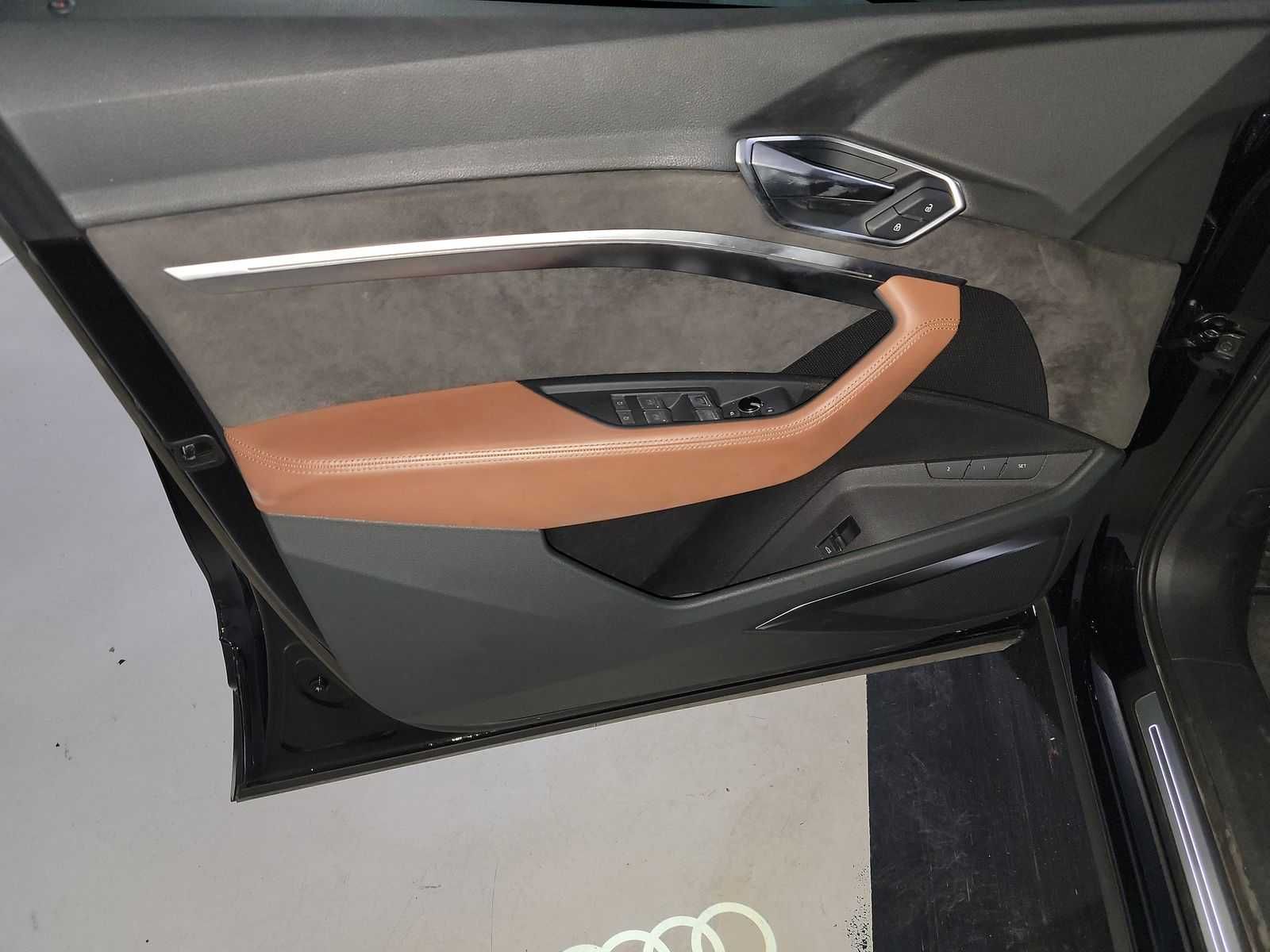 Audi e-tron Prestige 2019