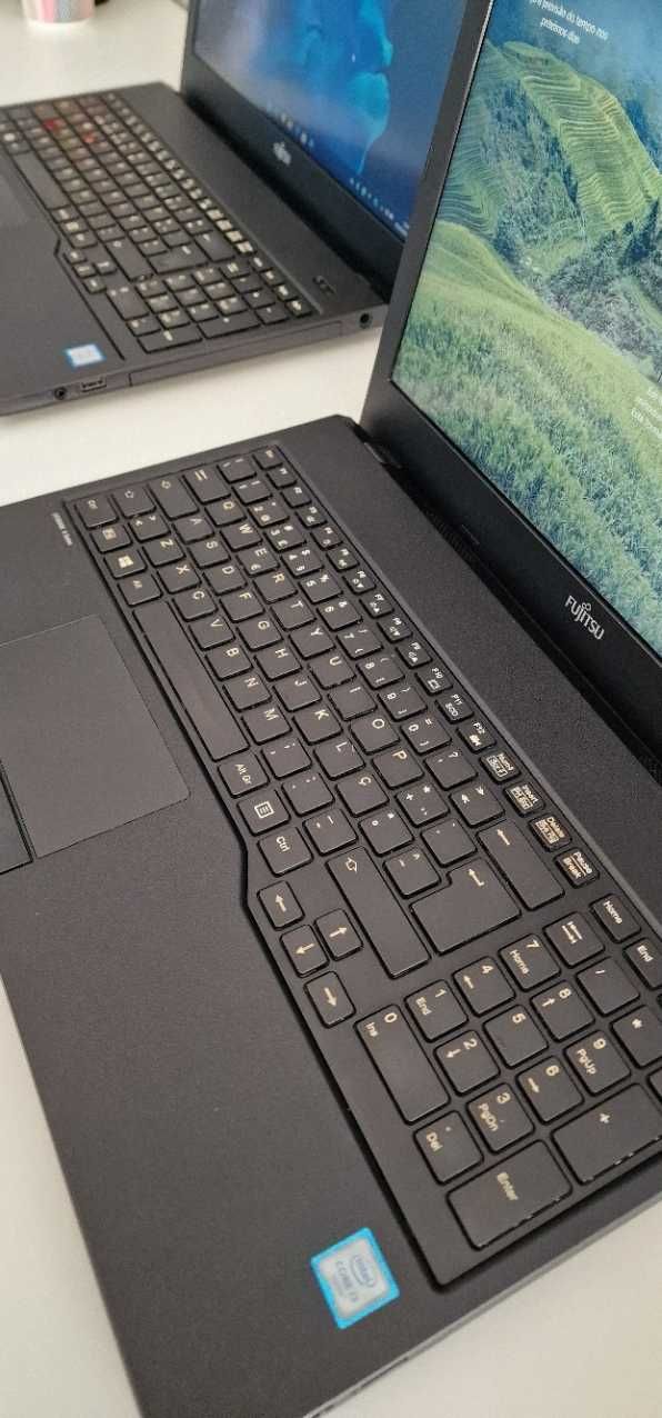 Fujitsu 15,5 i3-6006U 8GB 128GB SSD Win11 Pro+Office