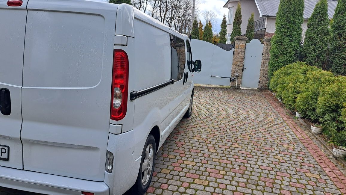 Opel vivaro gruzpas original