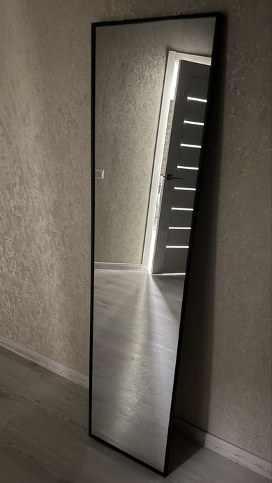 Продам дзеркало у повний зріст