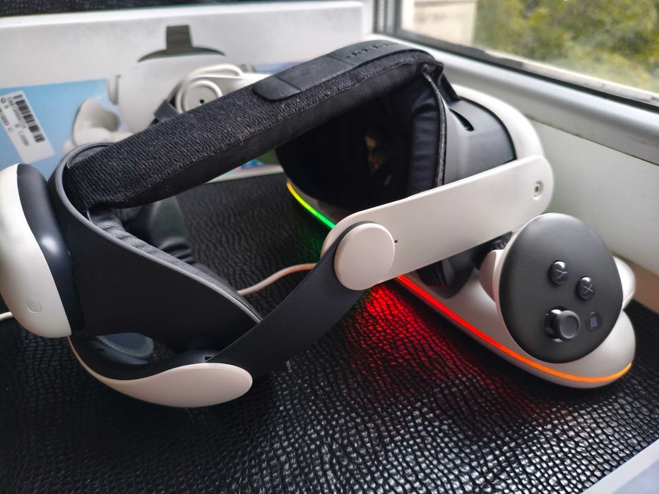AMVR  Magnetic Charging Dock For Meta Quest 3 Зарядна Док- станція