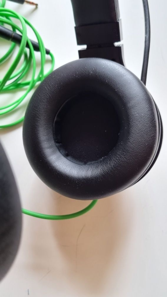 Наушники Razer Kraken Essential V2 Black