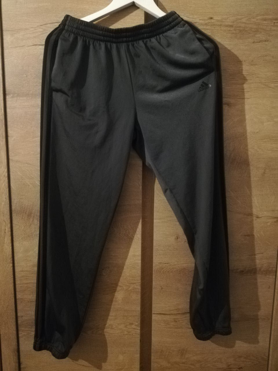 Spodnie oryginalne adidas w idealnym stanie 164 cm S