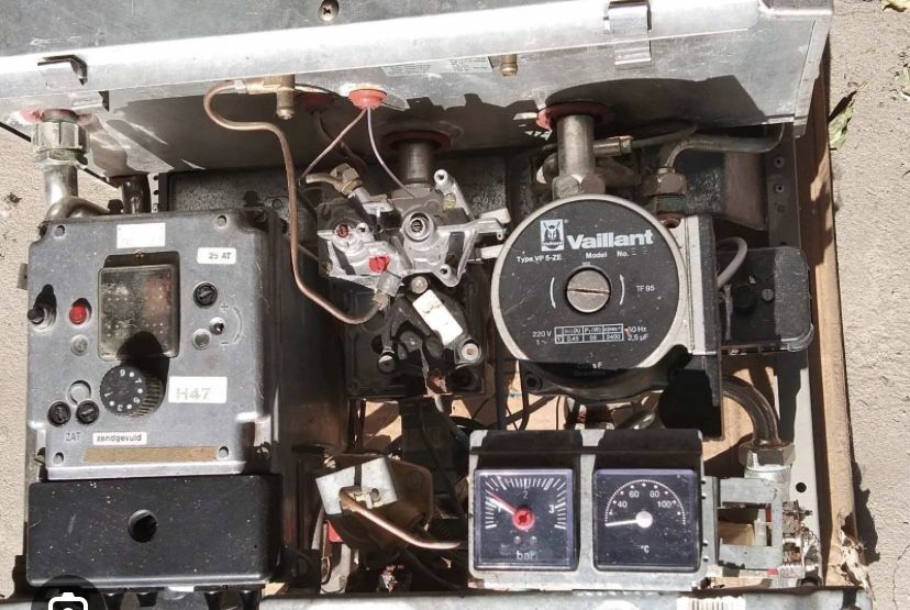 Запчастини на газовий котел / Плата / Vaillant T4 / Max/ теплообмінник