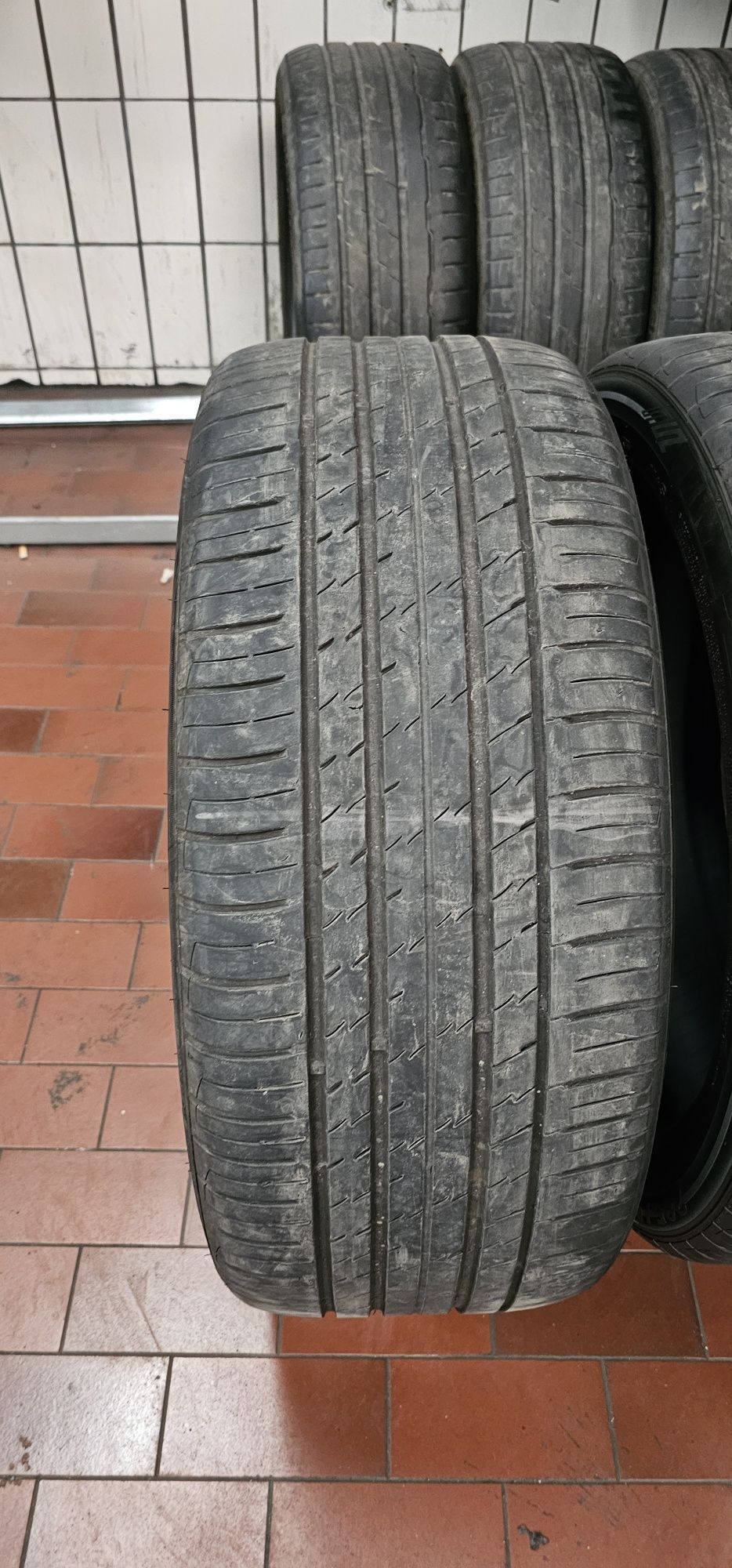 Opony  285/40/22  imperial eco sport