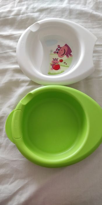 Pratos, talheres, copo evolutivo e termo refeição para bebé da Chicco