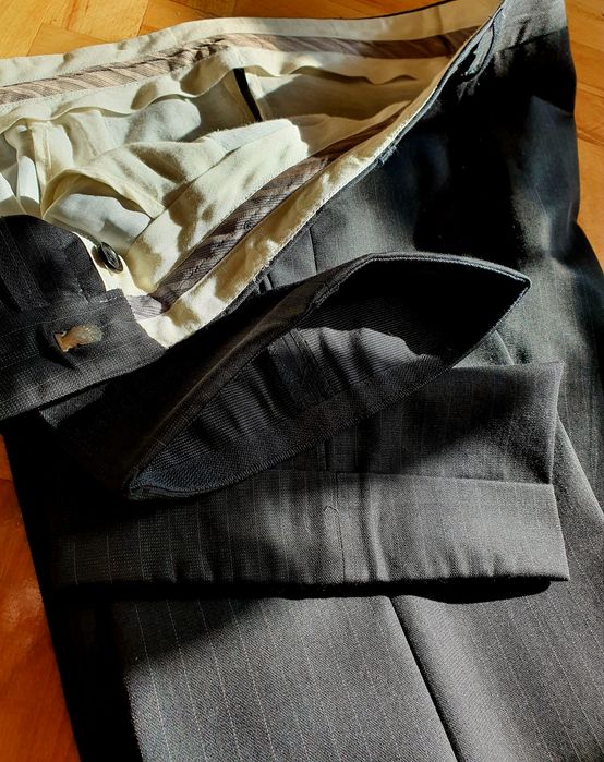 Garnitur 2 rzędowy, czarny, elegancki 100% wełna LAST MINUTE