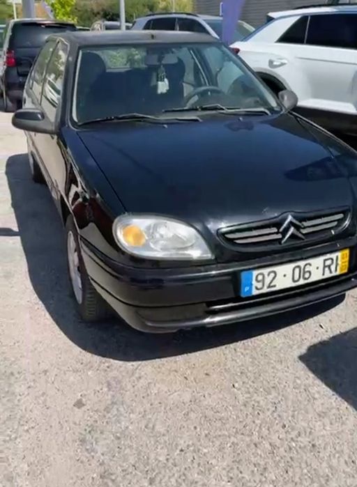 Carro Saxo citroen 2001 gasolina