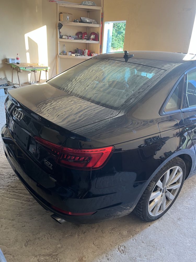 Двері кузовщина  Audi a4b9 чорні LY9B 2.0 CYM , QBZ QFJ