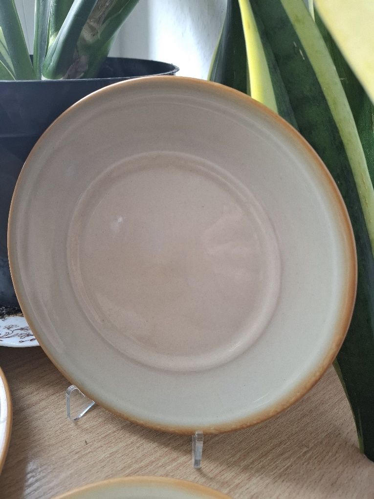 Zestaw trzech talerzyków deserowych,porcelana, porcelit Tułowice PRL