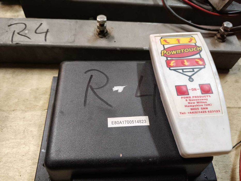 Motormover Zdalne sterowanie przyczep kempingowych Centralka Pilot |R4