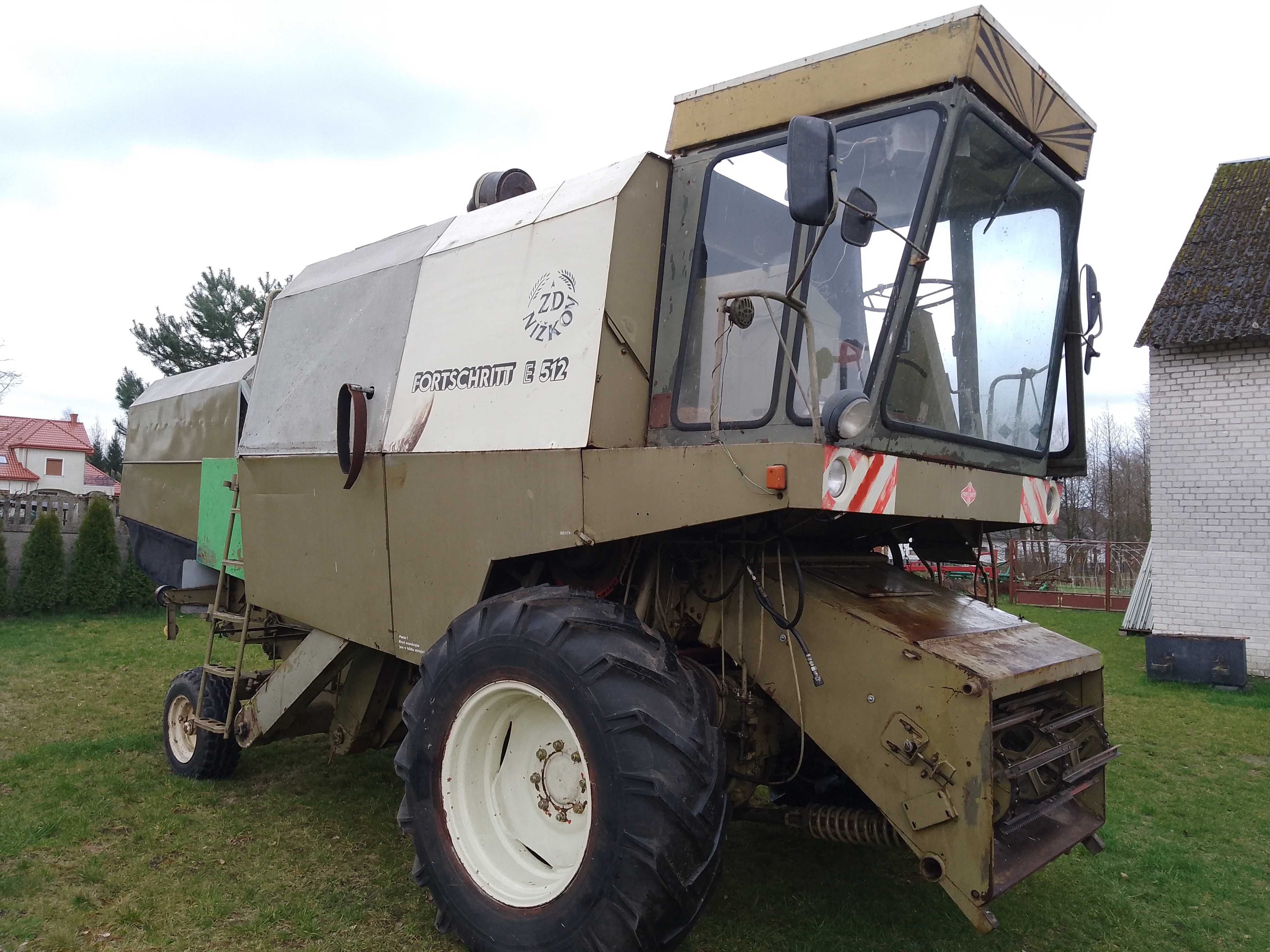 Kombajn Fortschritt E512, talerzówka 2,8m, pług 4x40