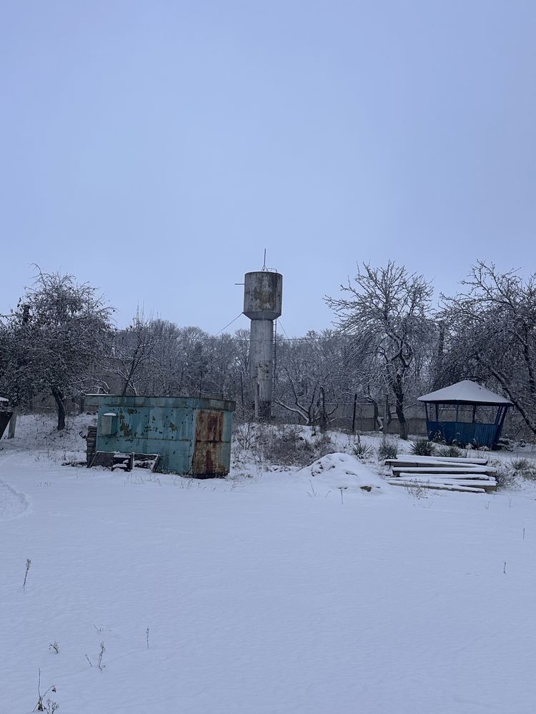 Оренда приміщення  660 кв м і 1 га землі для обслуговування фур