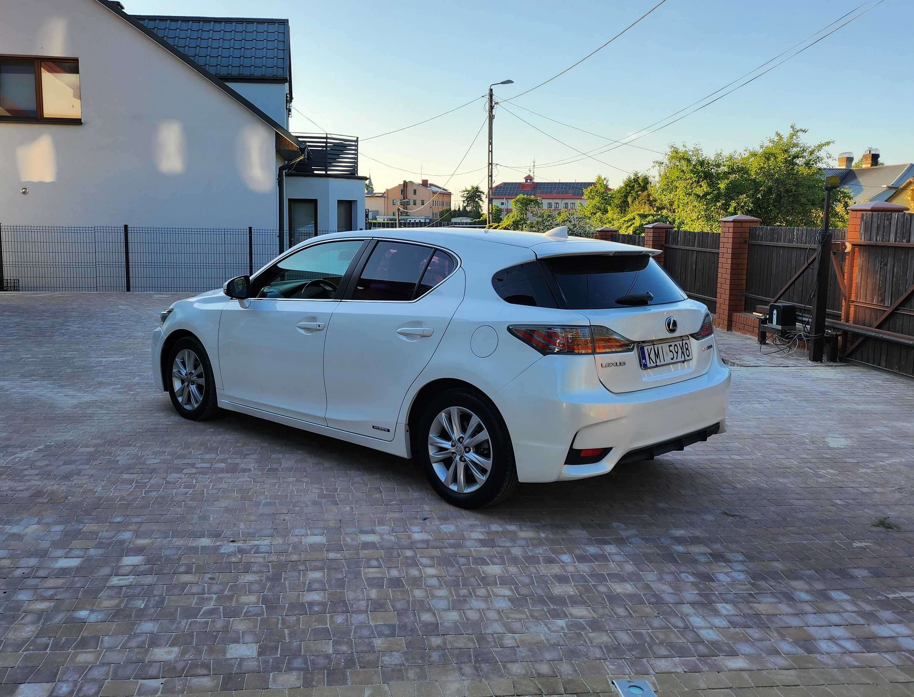 Lexus CT200h , 2014