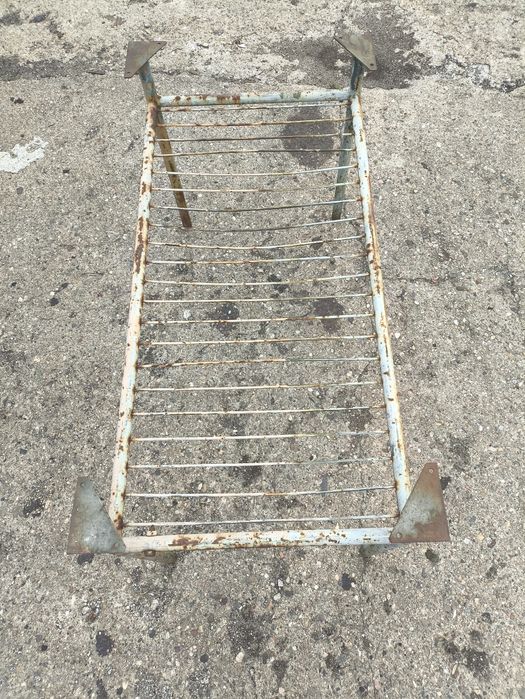 Stolik ruszt zabytek antyk