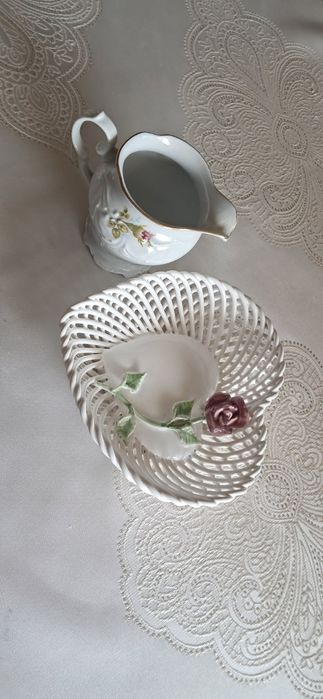 Dzbanek mlecznik porcelana