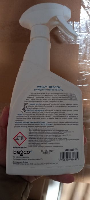 Засіб для чищення акрилових ванн Besco