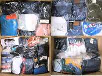karton box mix - marki tj. Adidas, Nike, Puma, Levi's i wiele innych