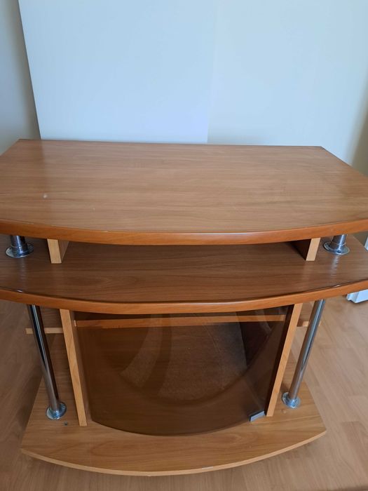 Stolik pod telewizor