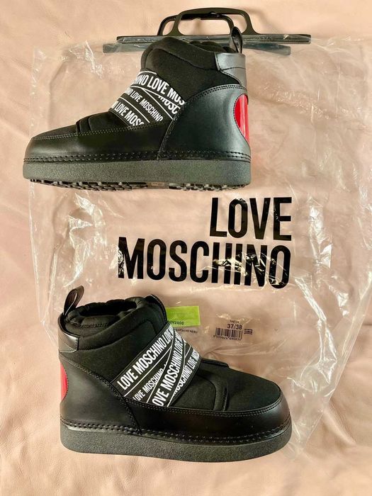 Черевики уггі жіночі зимові Love Moschino оригінал нові 37-38 розмір