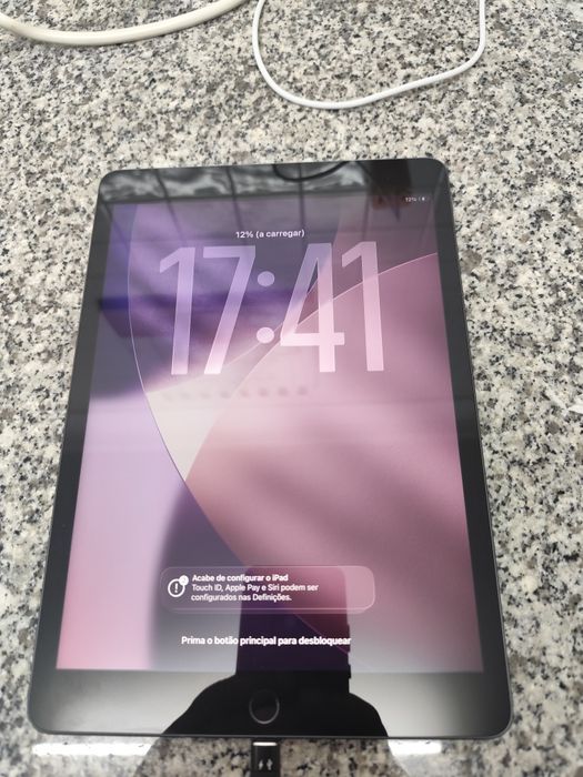 Apple iPad 9th Gen 10.2" 64GB cinzento