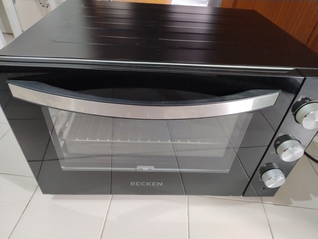 Mini-forno BECKEN BMO4760 (60 L - 2200 W)