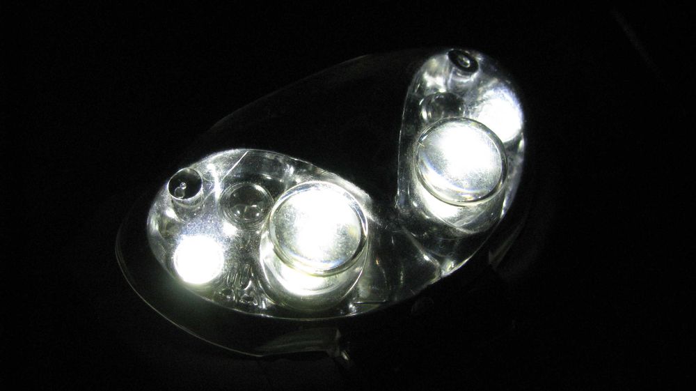 Lampka latarka czołowa Energizer HDL33A2 3xAAA Headlight 6 Led