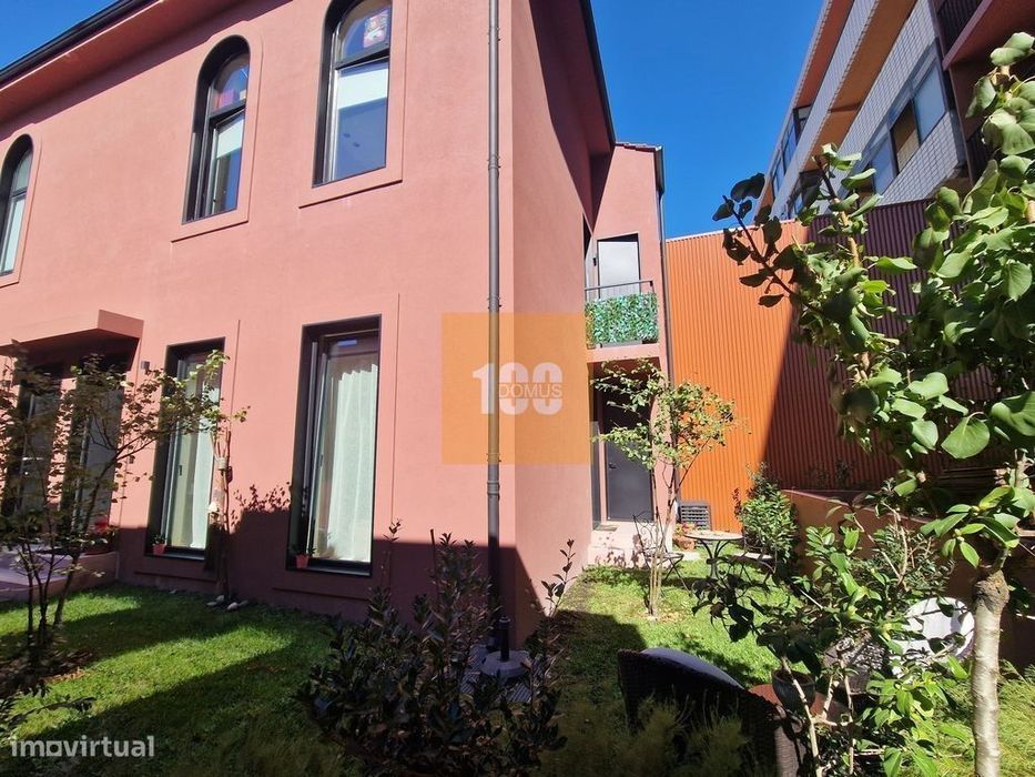 Moradia T3 triplex na Baixa do Porto