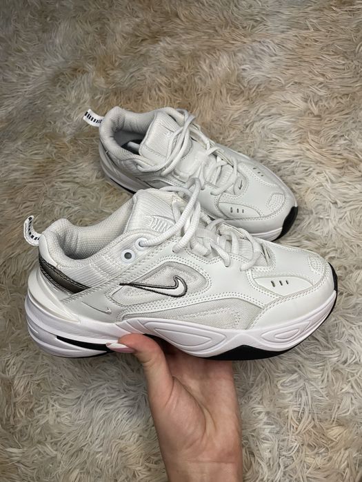 Кросівки шкіряні