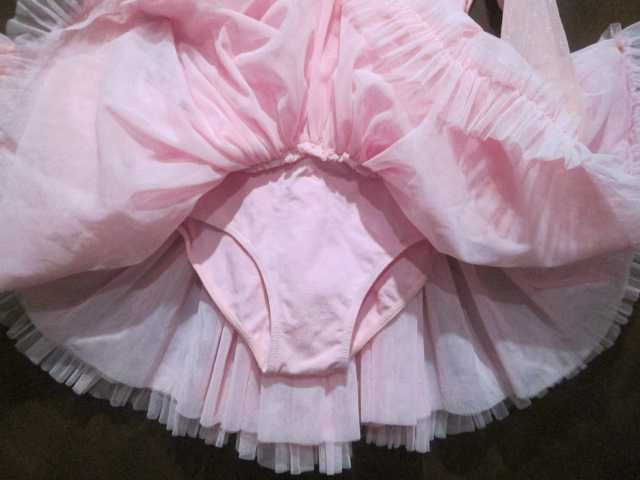 strój do tańca , baletu , gimnastyki na 130 cm
