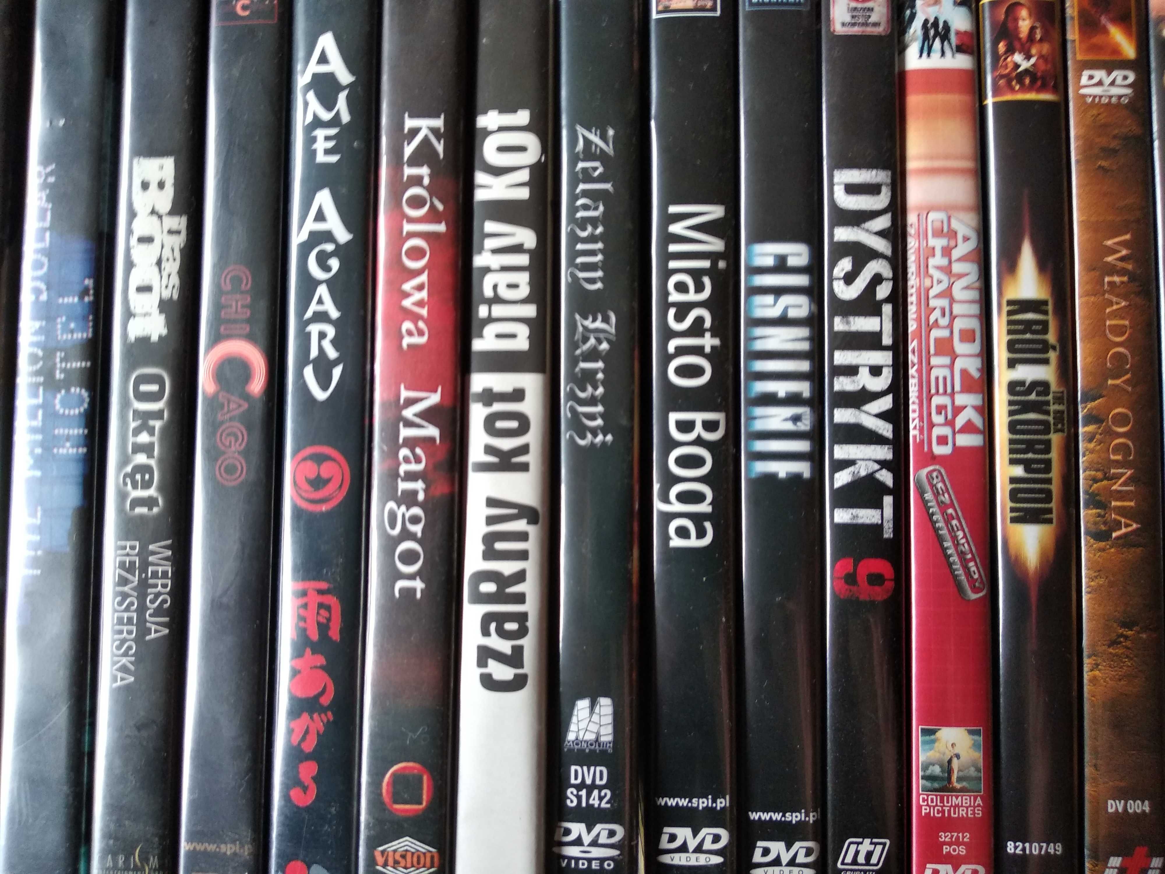 33  filmy  na  DVD