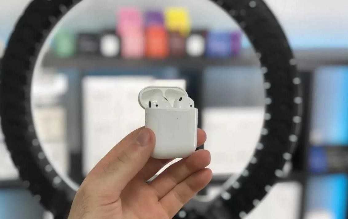 Безпровідні Навушники AirPods 2 найвищої якості +чохол