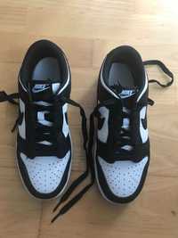 Buty sportowe NIKE DUNK LOW PANDA R.39