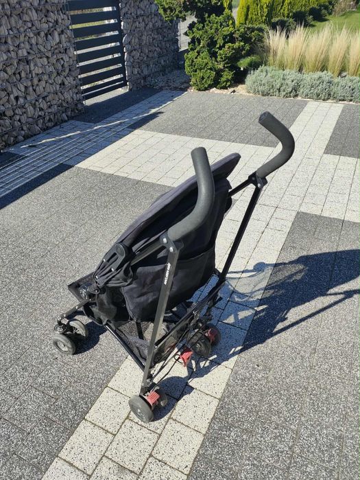 Wózek spacerówka, Maclaren Volo