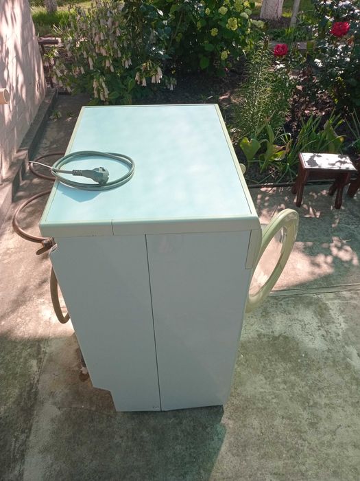 Продам стиральную машинку Electrolux