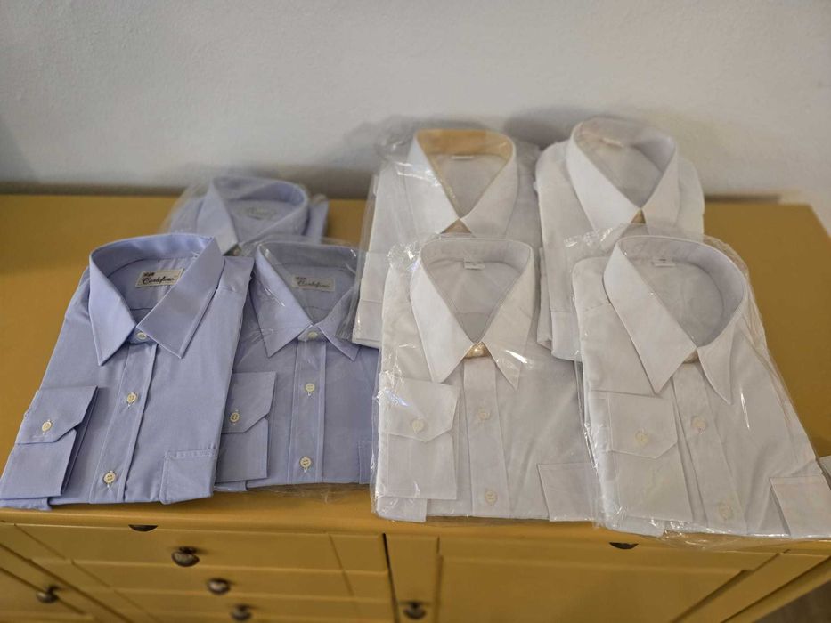 Conjunto de camisas e gravatas de farda da TAP e da Sata