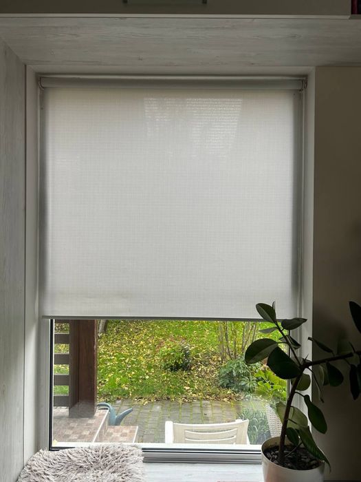 Жалюзі, ролети білі