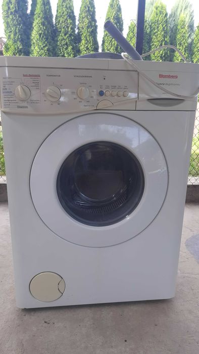 Пральна машинка Blomberg