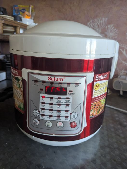 Продам мультіварку Saturnn