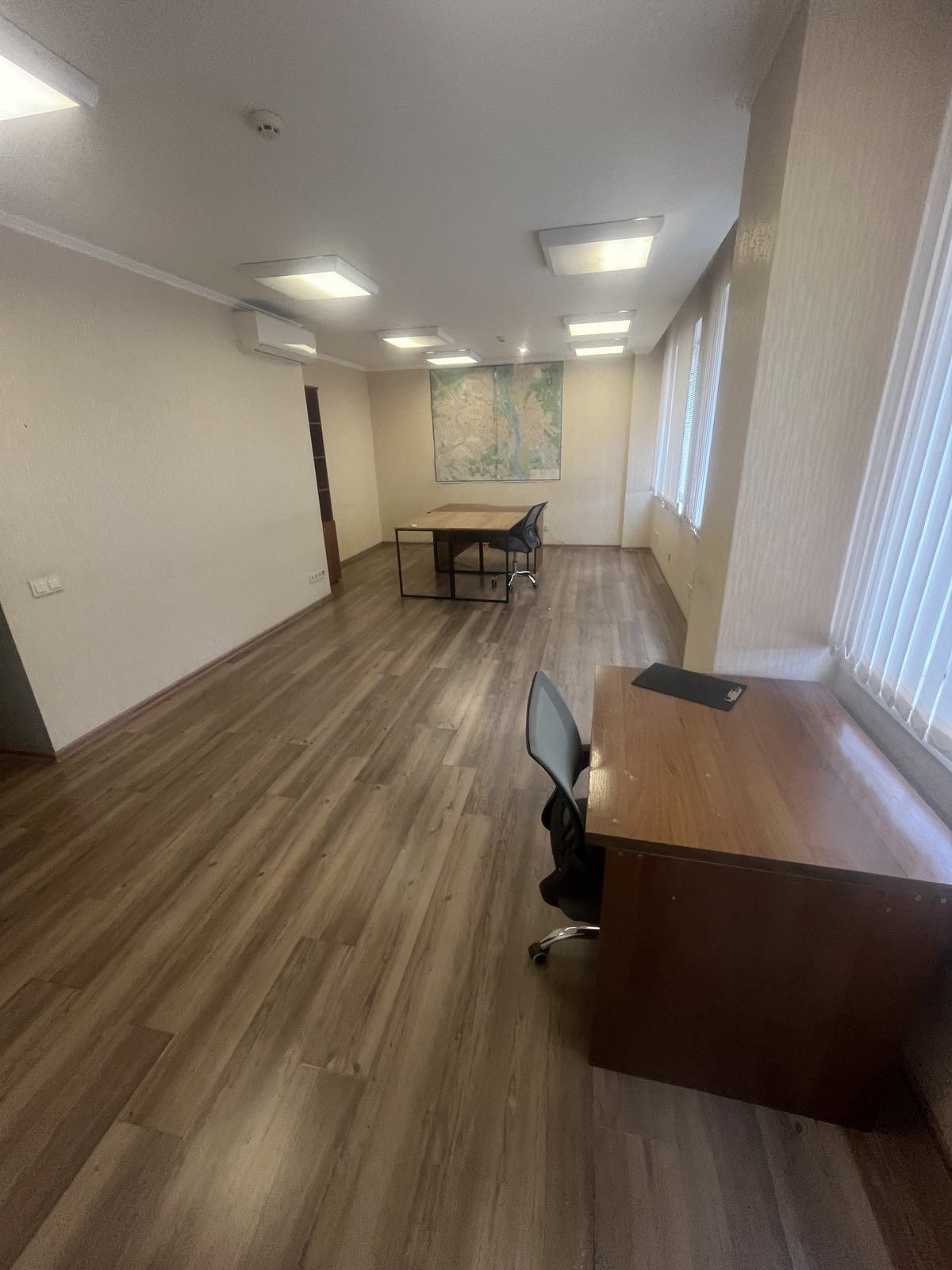 Оренда офісного приміщення 284 кв.м. на 9 поверсі в БЦ. Без комісії