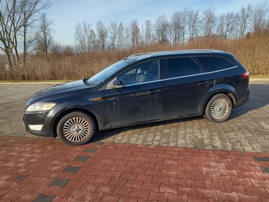 Ford Mondeo  // Rok 2008 Benzyna  // Małe uszkodzenie