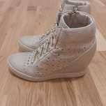Buty Carinii skóra naturalna