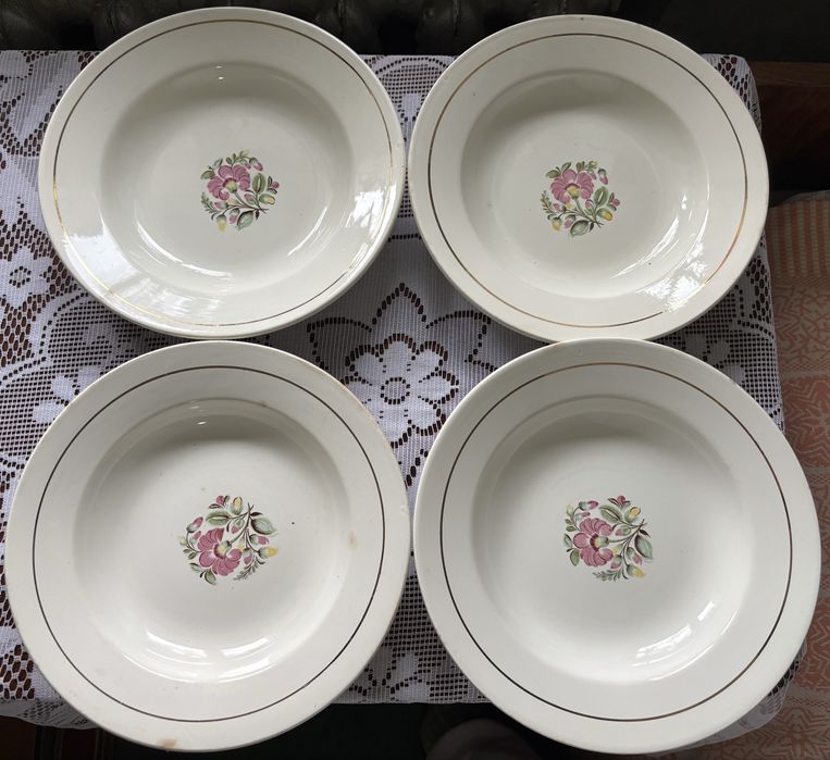 Тарілки 24 см СРСР (Буди)